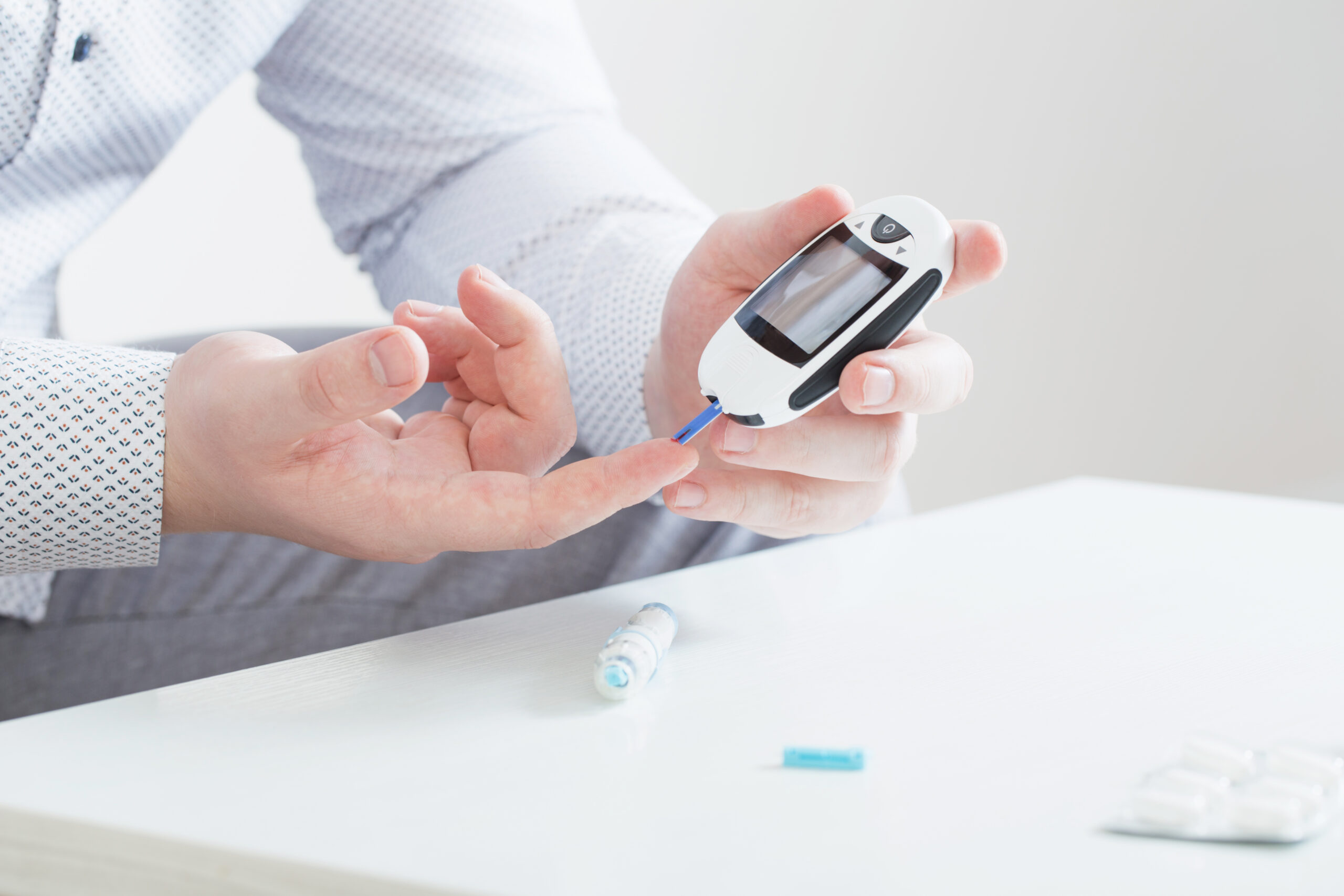 “Detecting Diabetes Early: Unmasking the Sneaky Signs”